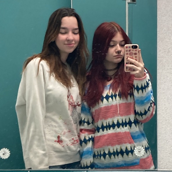 Meet your Posher, Adison - Picture 1 of 1